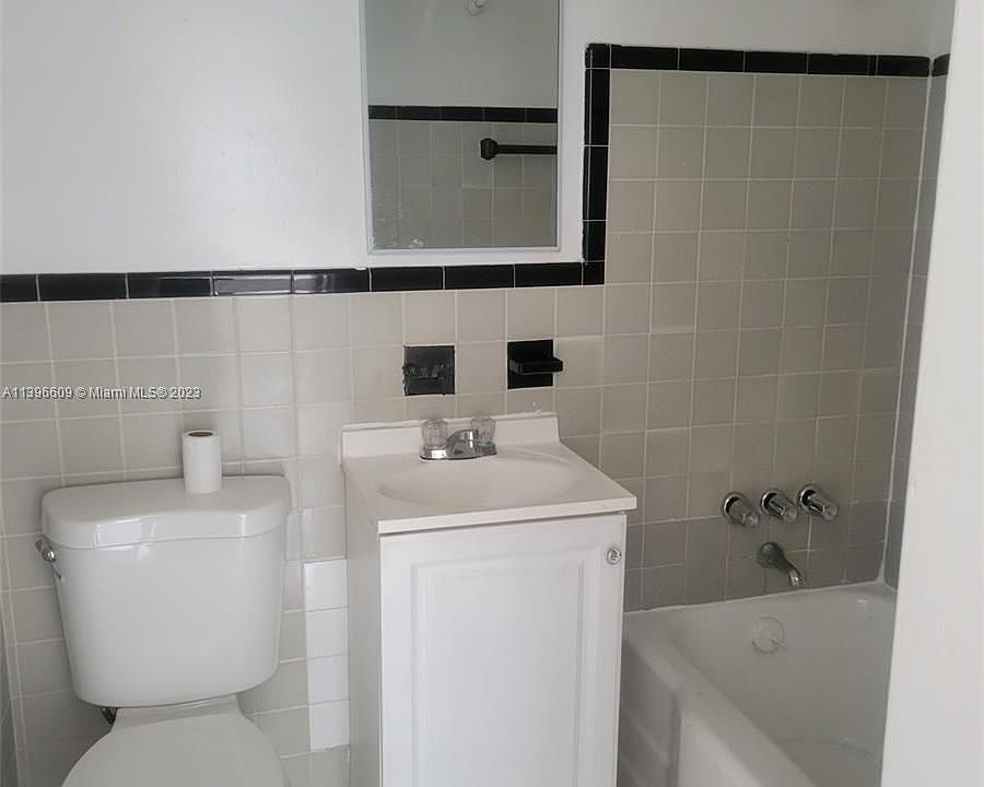 2nd image of 311 N 20th Ave #B3