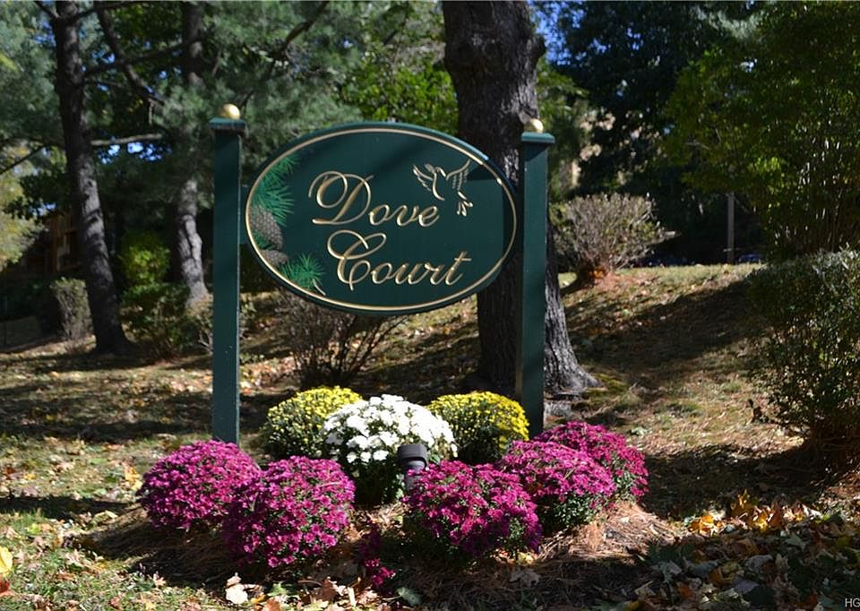 1st image of 5 Dove Ct APT V