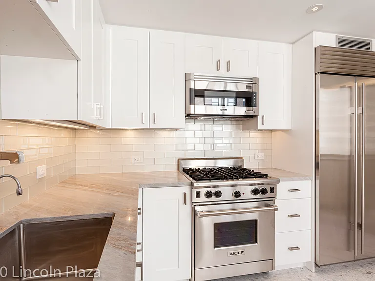 30 W 63rd St #31MNO — Photo 9