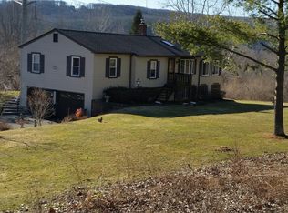 6 Poppy Dr, Brookfield, CT 06804