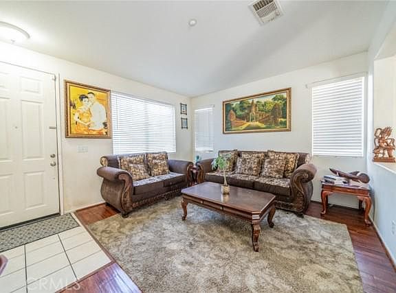 3rd image of 16541 Fairfax Dr