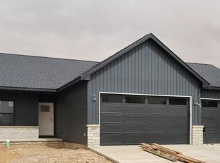 1307 Hillcrest Dr, Chillicothe, IL