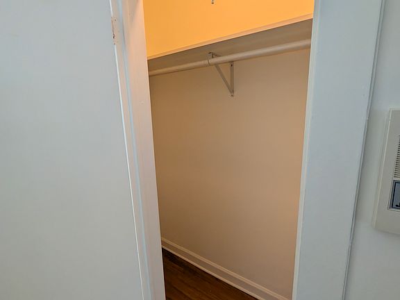 5th image of 1701 W North Shore Ave APT 2D
