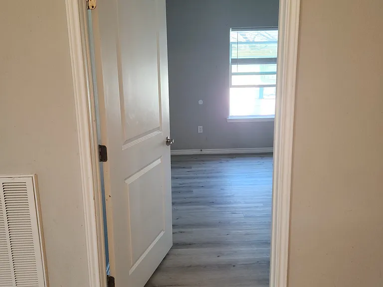 545 Euclid St — Photo 6
