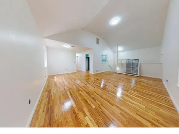 165 Fulton St Floor 2, Staten Island, NY 10304