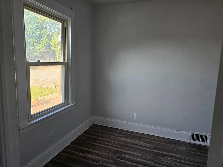 8323 Medina Ave — Photo 6