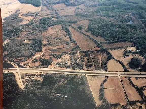 2nd image of 960 Highway 6 E