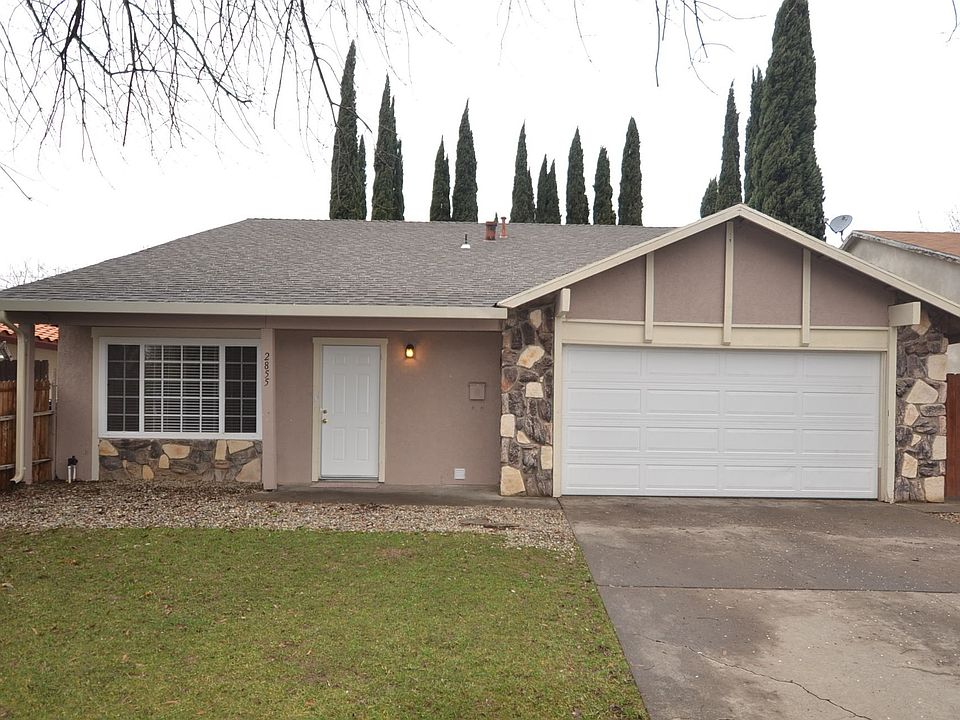 1st image of 2855 Norcross Dr
