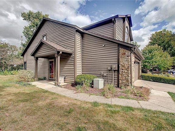 2nd image of 2342 Calaveras Way