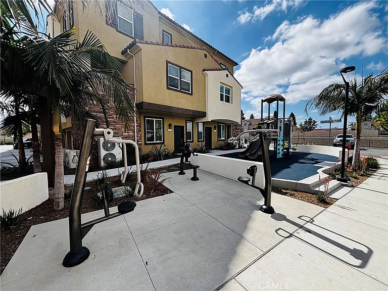 2450 E Agave St #1 — Photo 18