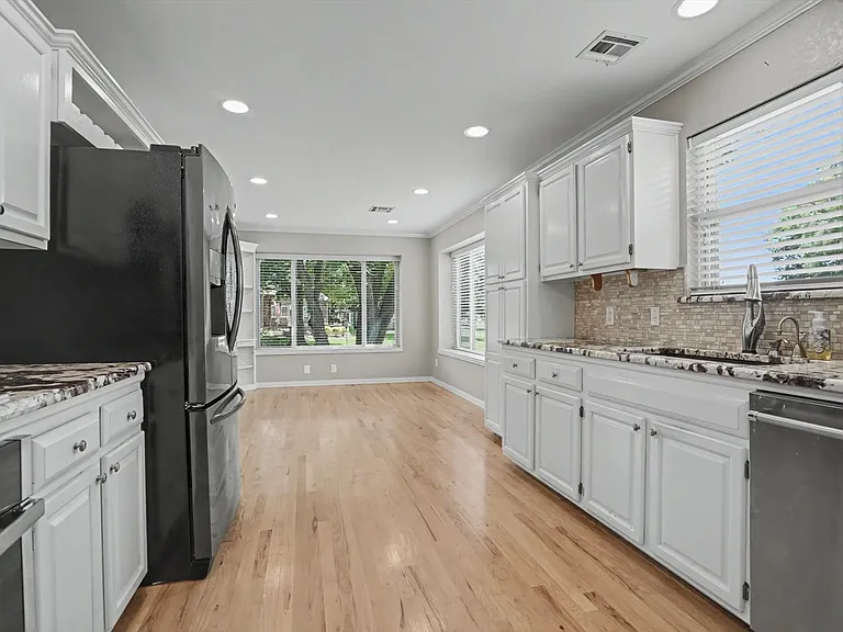 412 N Forest Ridge Blvd — Photo 10