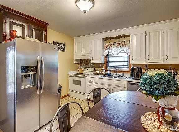 5th image of 319 Marlin Dr