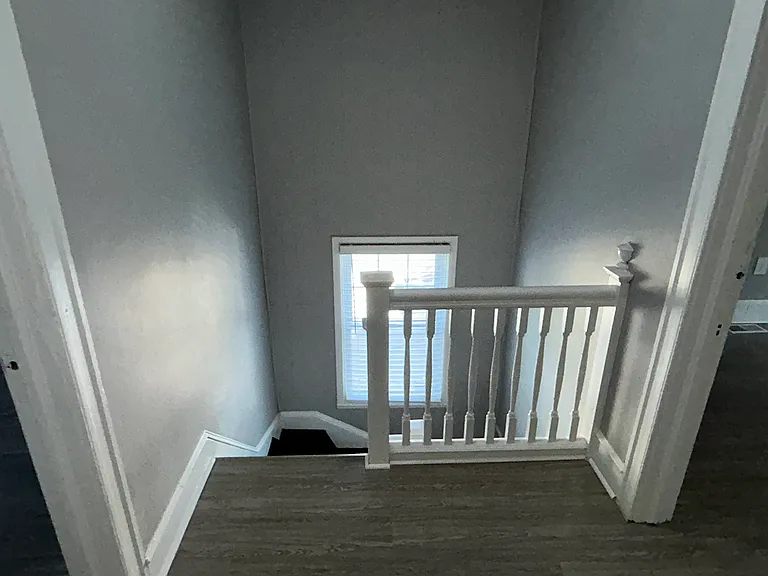 516 Woodbourne Ave — Photo 8
