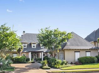 103 Overlook Pl, Ridgeland, MS 39157