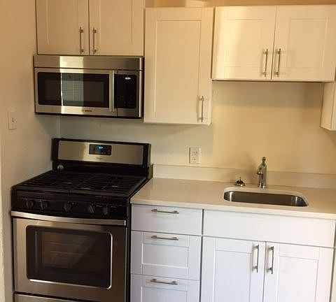 4th image of 3524 N High St