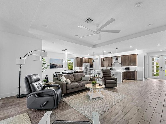 5th image of 12051 SW Toulon Street