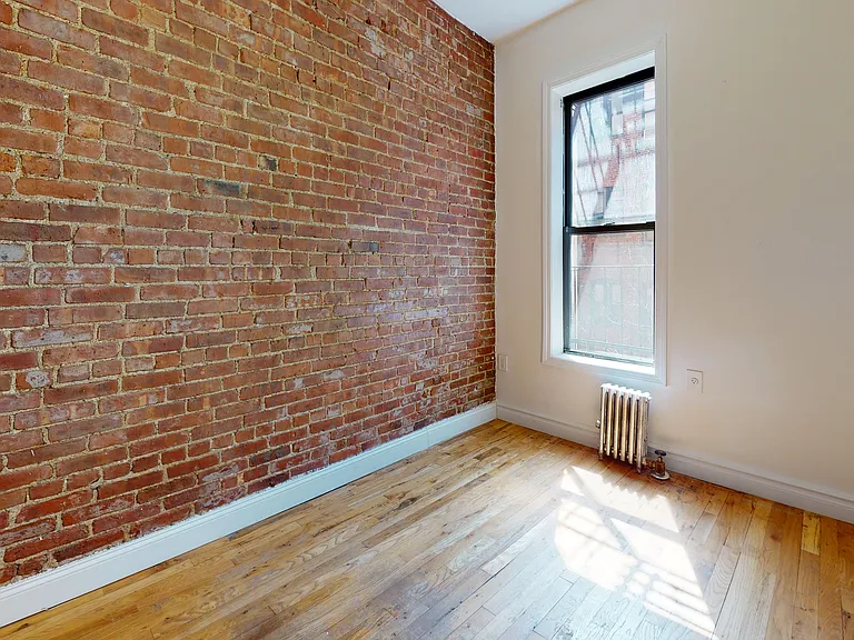 312 E 91st St #3R — Photo 8