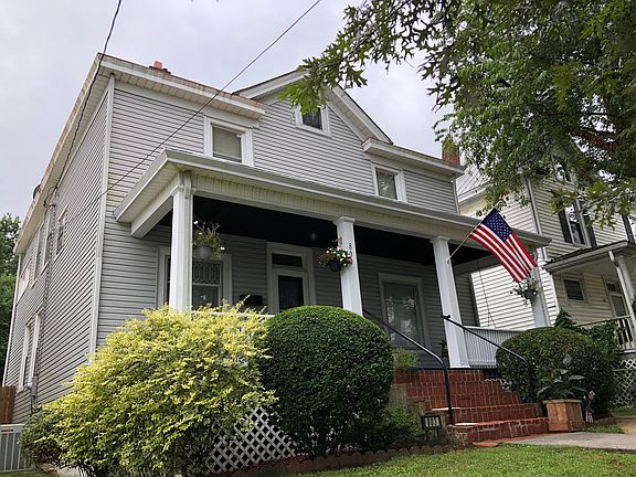 2nd image of 803 Elm Ave SE