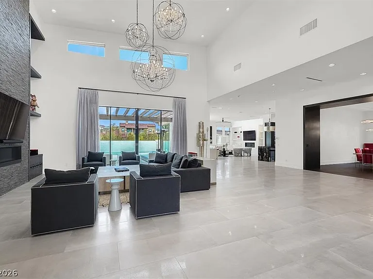 20 Pebble Hills Ct — Photo 6
