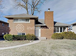 9632 Mansfield Ave, Oak Lawn, IL 60453