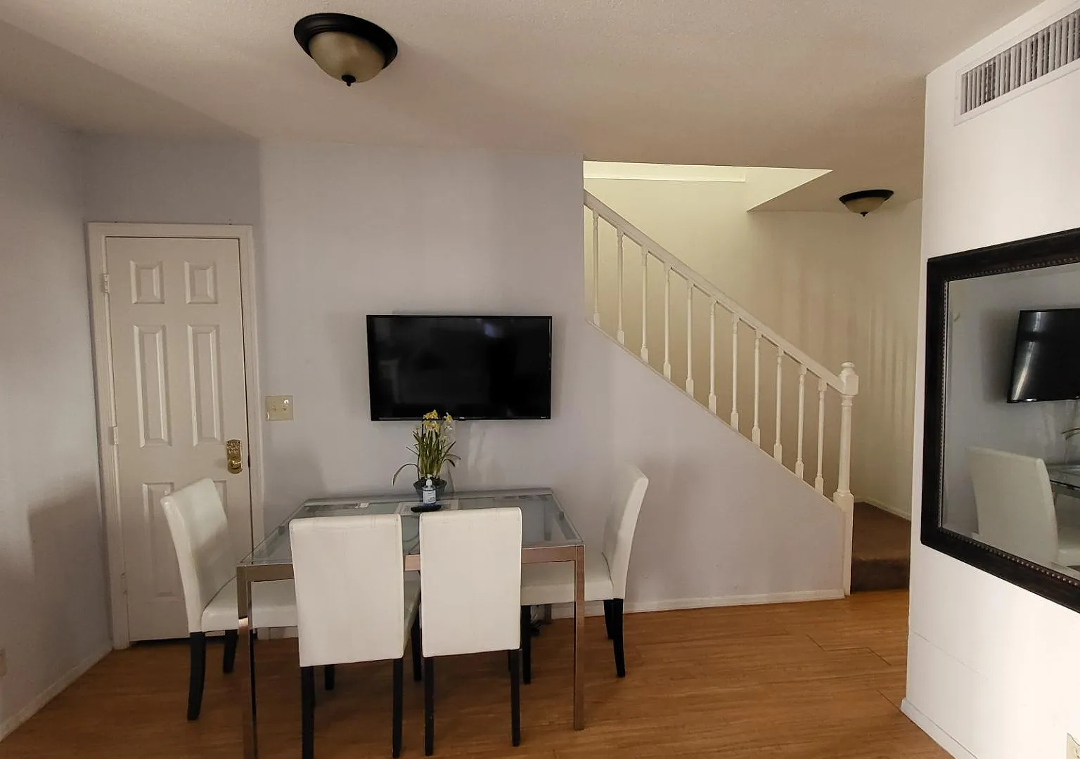 2 bed, 1200 sqft, $1,850 — Photo 3