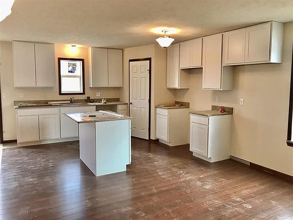 4th image of 5546 Openview Dr