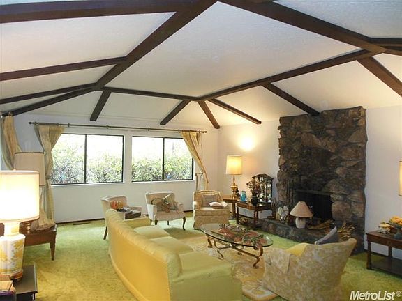 2nd image of 9805 Valley Pines Dr