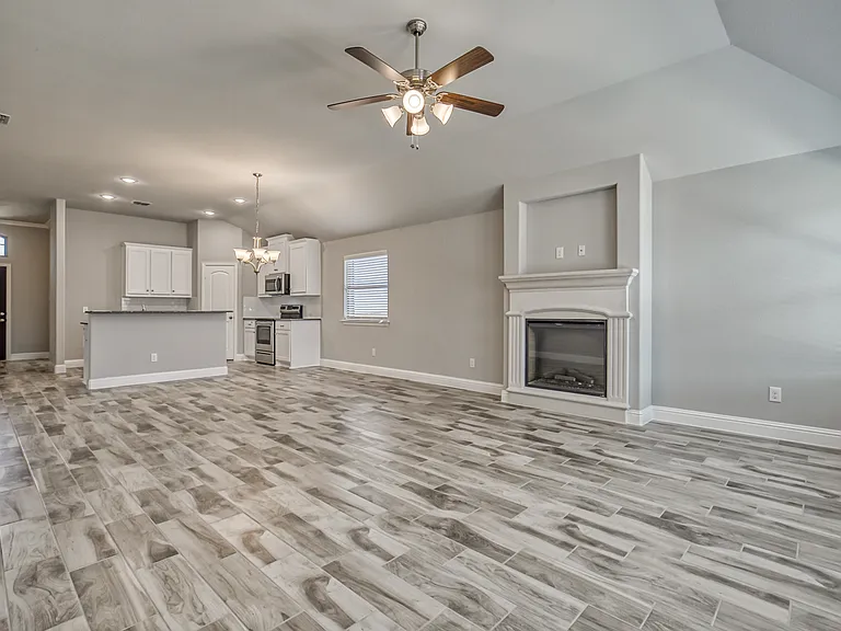 207 Gardenia Dr — Photo 15