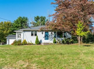 10277 Market Ave N, Hartville, OH 44632