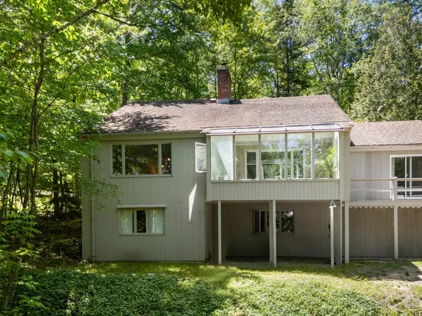 10 Wedgewood Drive, Grantham, NH 03753