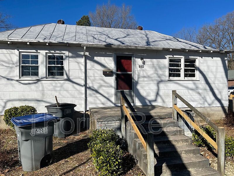 1st image of 324 Trevathan St