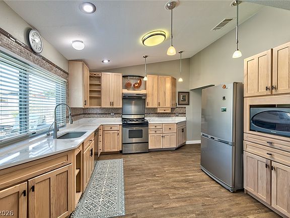 4th image of 1524 Sherri Ln