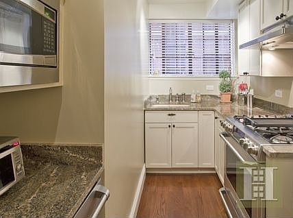 3rd image of 325 E 41st St APT 306