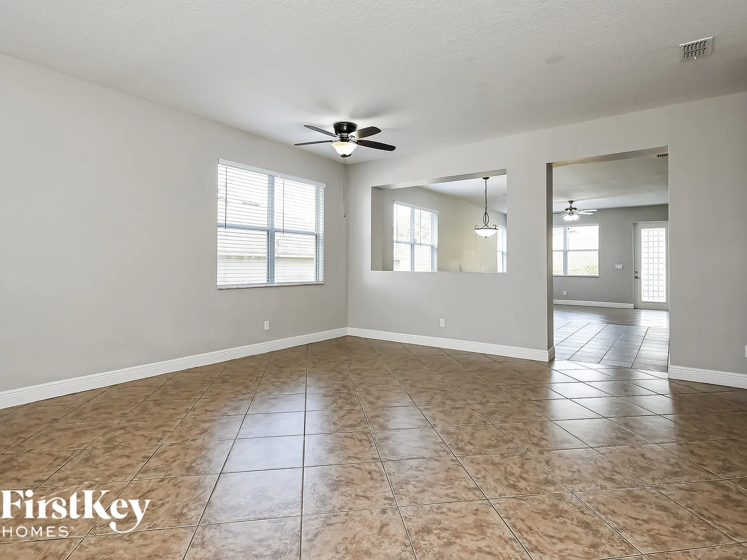 3 bed, 2.0 bath, 2236 sqft, $2,580 — Photo 3