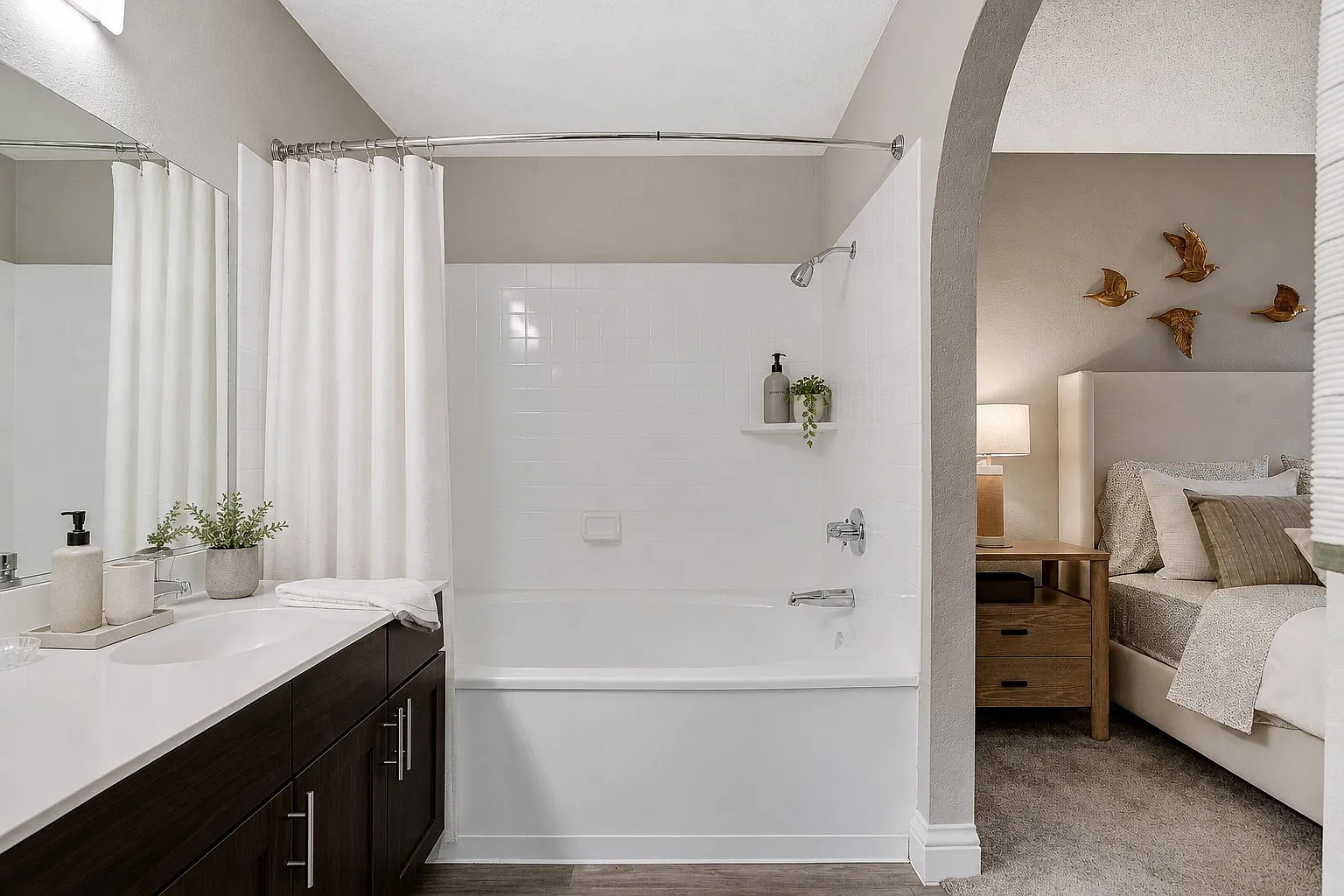 Shelter Cove Apartments — Photo 4
