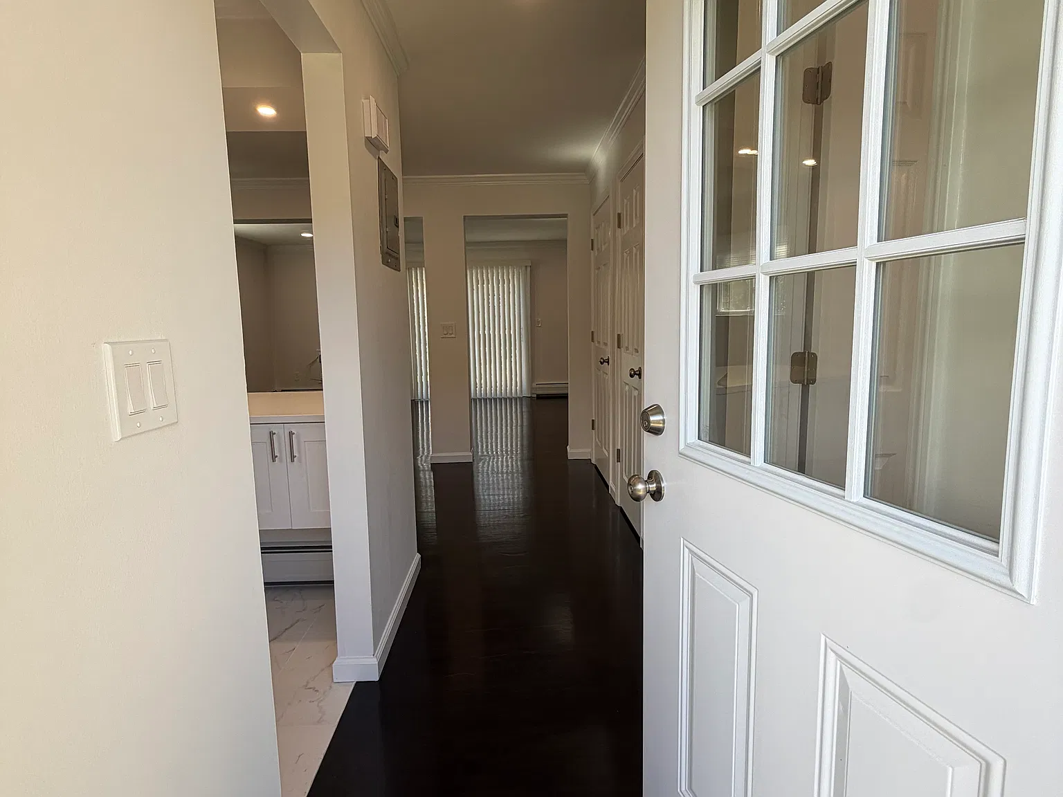 14 Central Dr — Photo 2