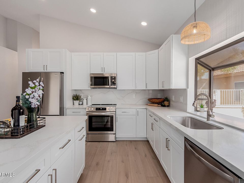 1st image of 10705 E CHAMPAGNE Drive