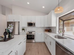 10705 E Champagne Dr, Sun Lakes, AZ 85248