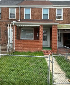 323 Pine St, Dundalk, MD, 21222