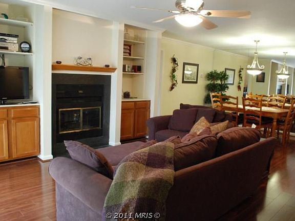 3rd image of 6062 Essex House Sq #A