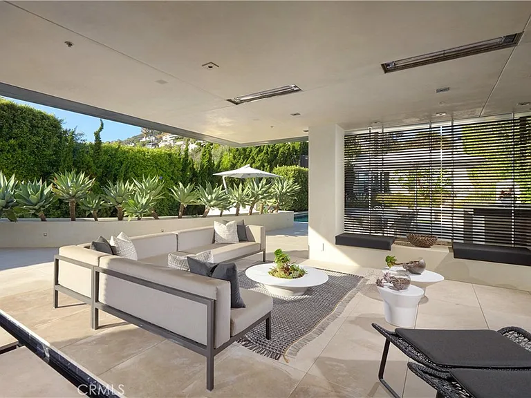 58 N La Senda Dr — Photo 17