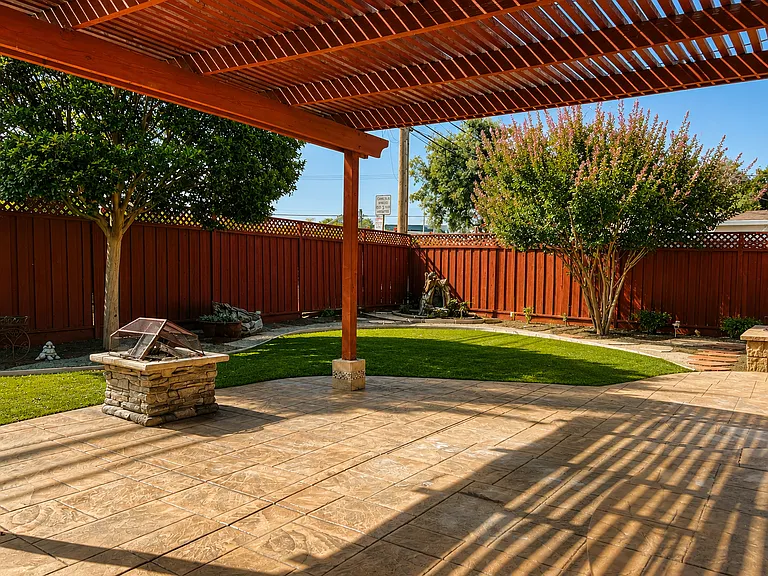 1079 Bradford Dr — Photo 20