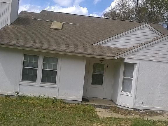3rd image of 3519 Pebble Creek Dr