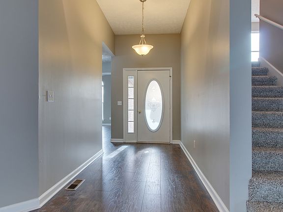 5th image of 110 Saint Christopher Dr