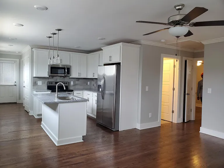 6018 California Ave — Photo 10