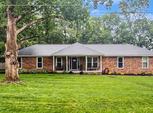 2132 Crystal Dr, La Grange, KY 40031