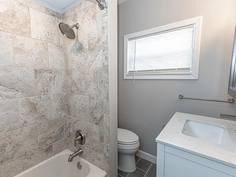 1425 Rutherford Ave — Photo 11