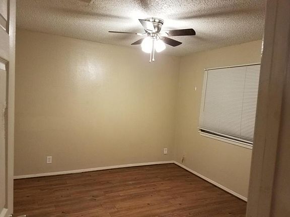 5th image of 811 Lynnwood St
