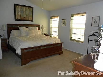5th image of 102 Bentwood Ranch Dr