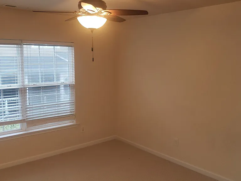1735 Whirlaway Ct — Photo 11